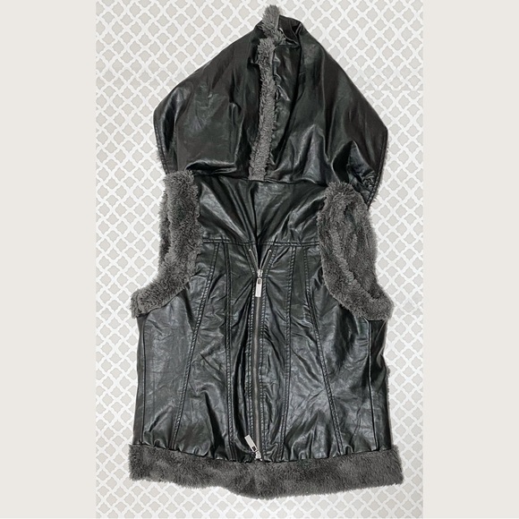 Miilla hooded faux leather/fur vest - Picture 5 of 8